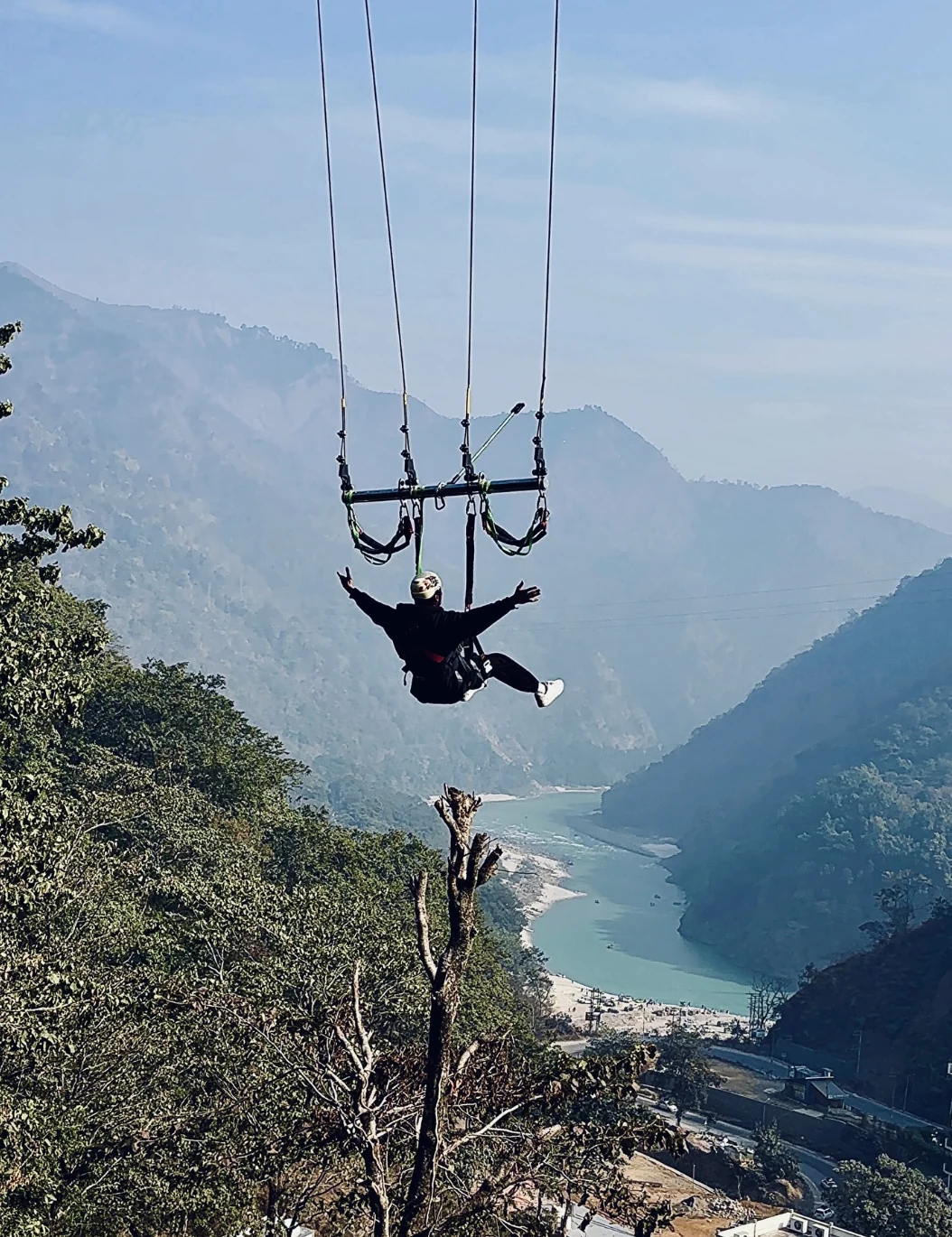 Massive Pendulum Arc Flight Soaring Over the Gorge