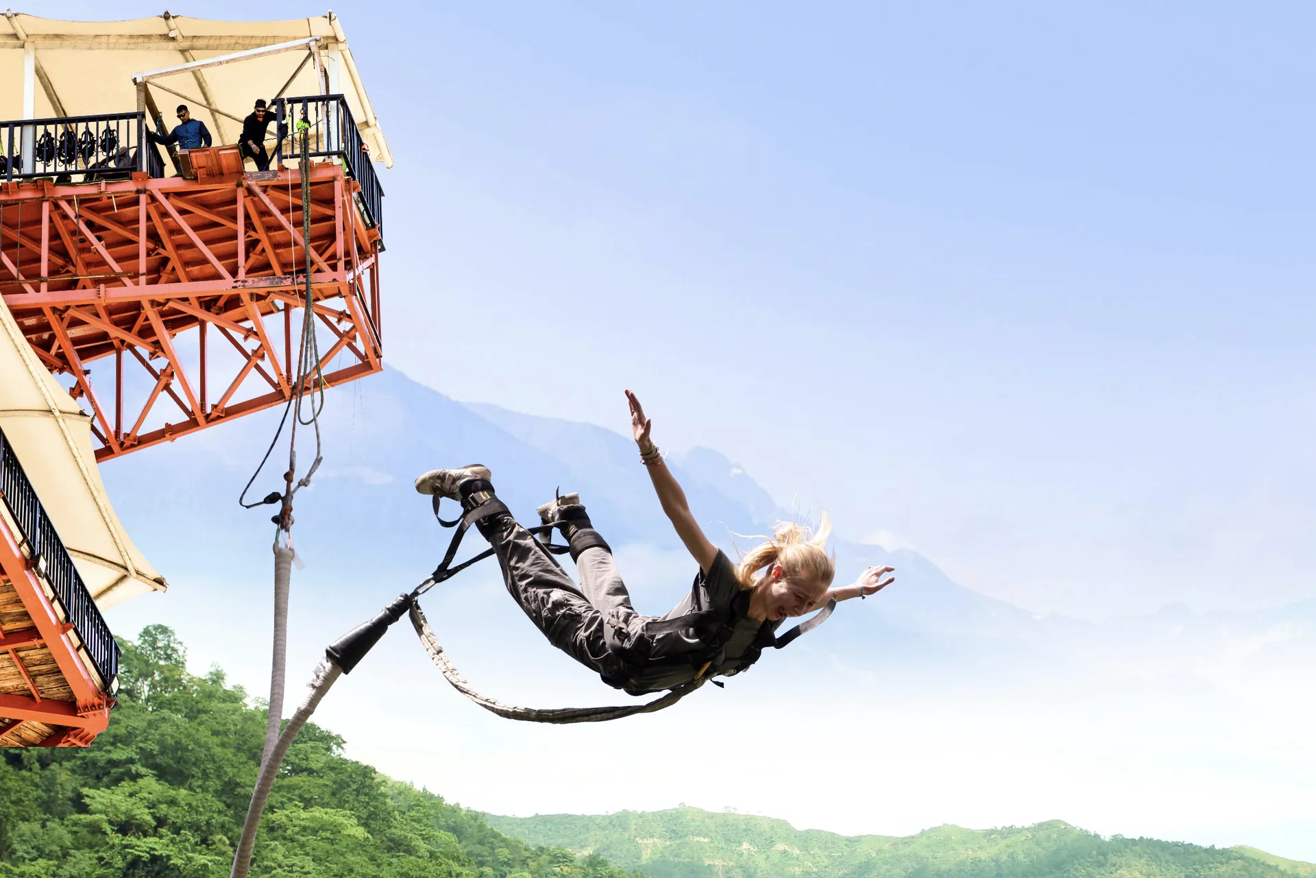 Cantilever Jump Deck with Certified Jump Instructors