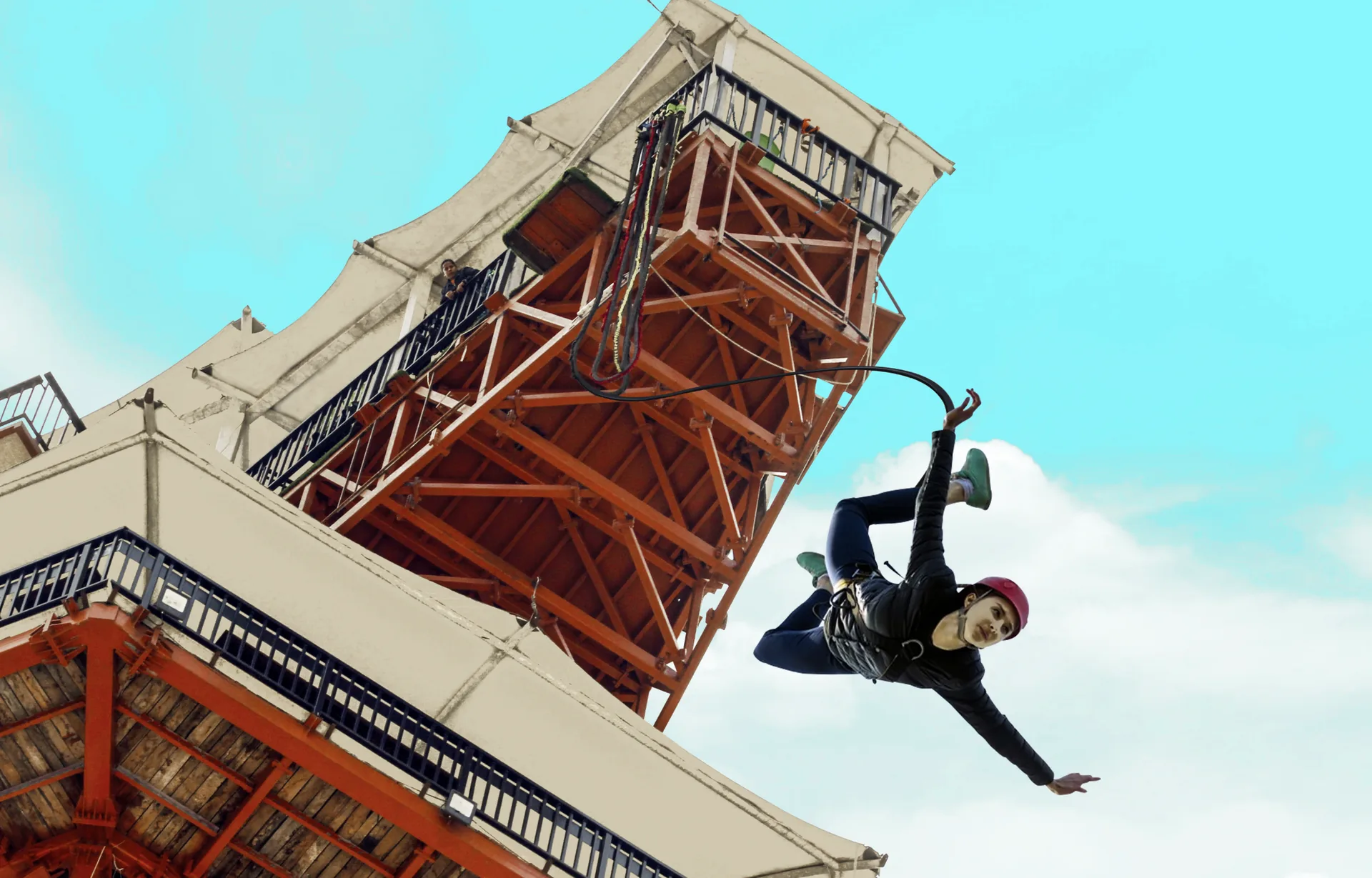 Thrilling Freefall and Rebound from 55m Tower
