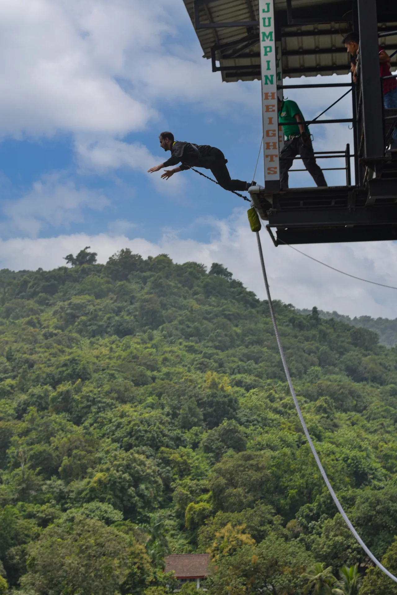 55m Bungee Jumping in Goa — photo 2