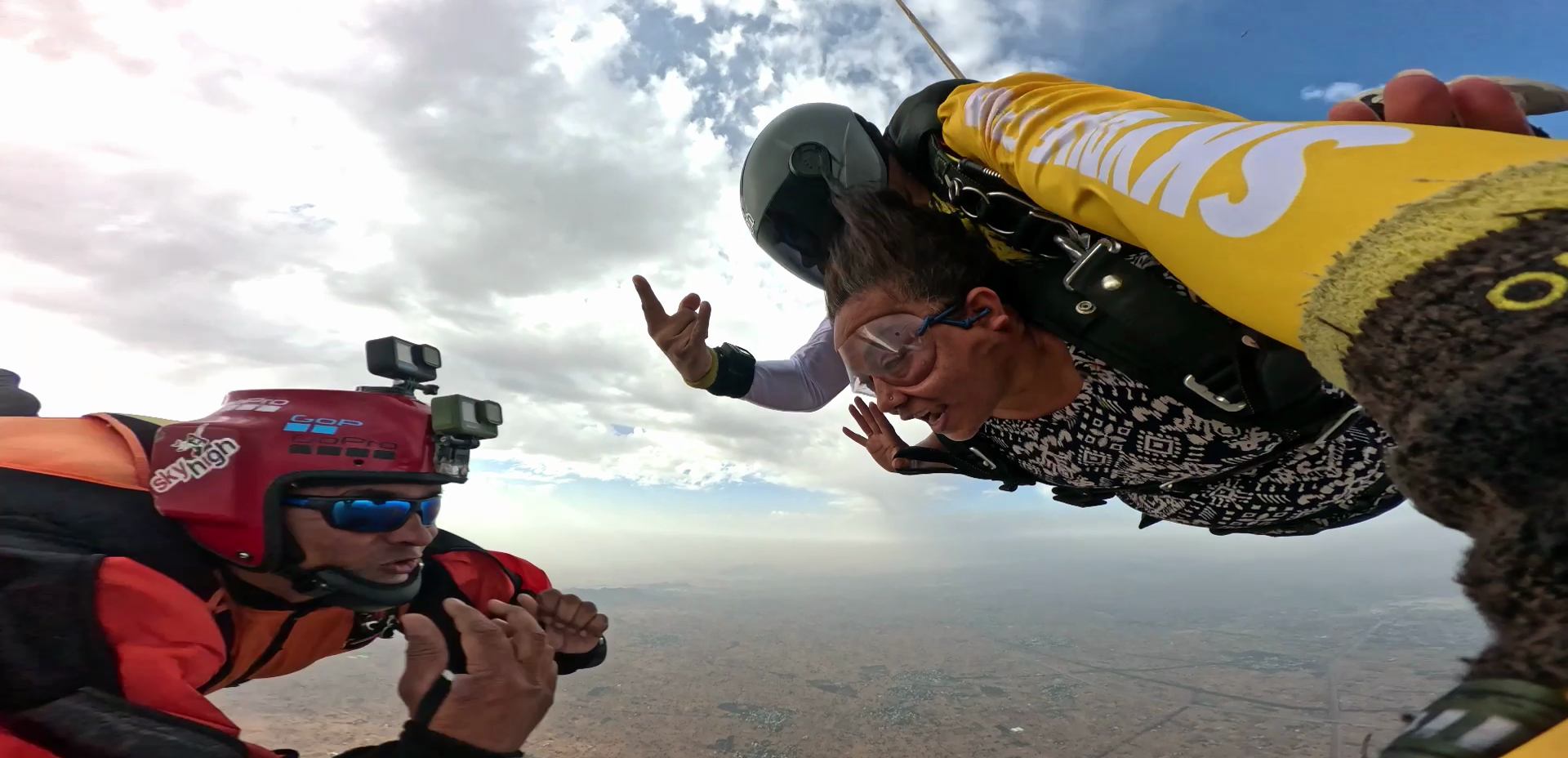 10,000 ft Tandem Skydiving in Narnaul — photo 3