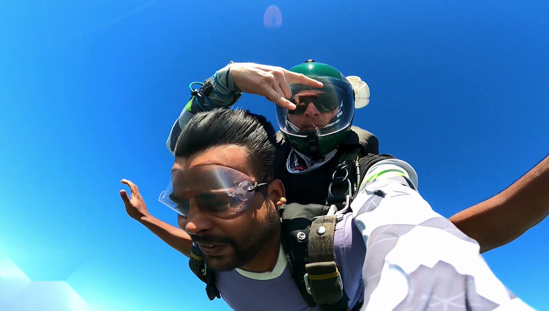 10,000 ft Tandem Skydiving in Ujjain — photo 2