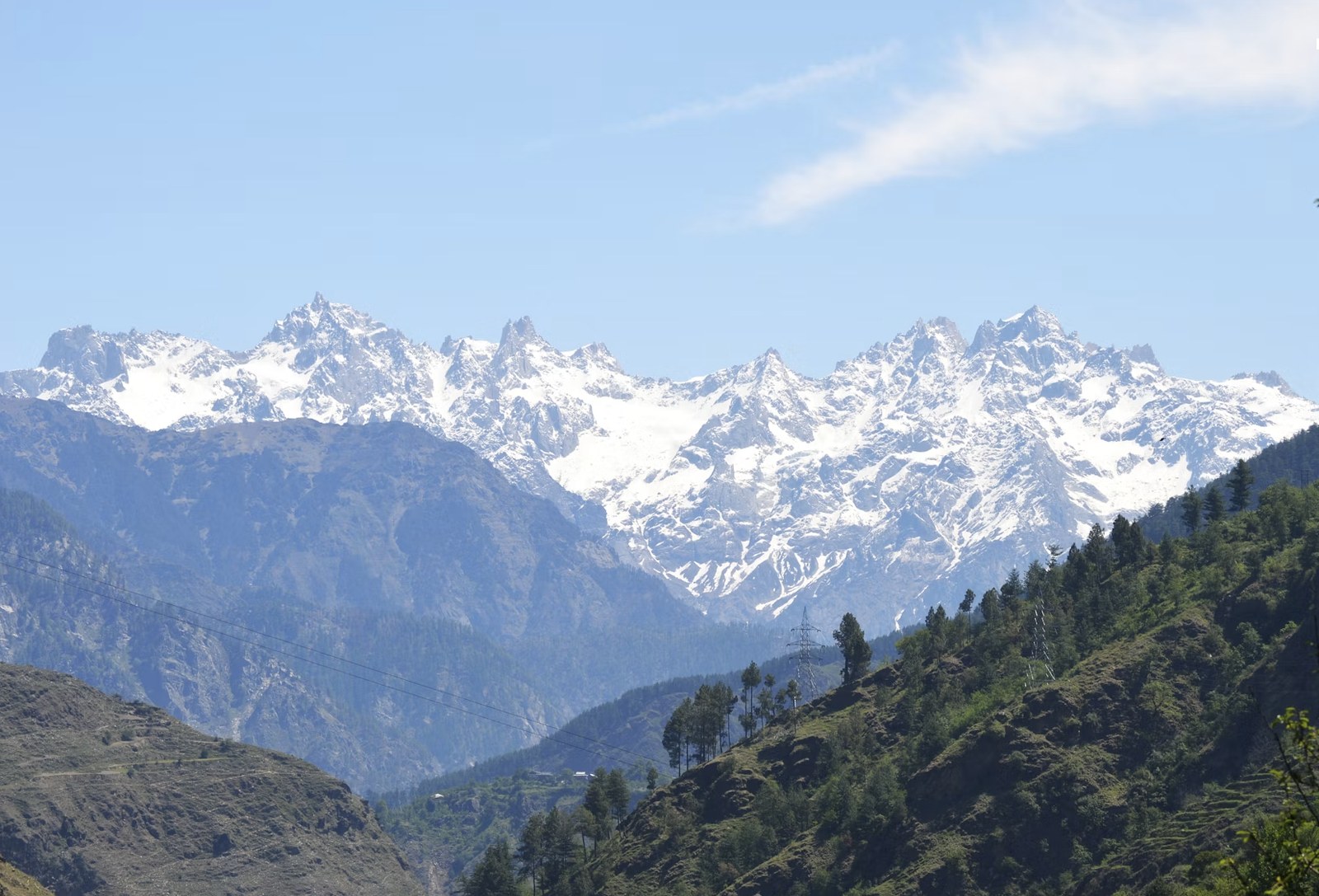Spectacular snow-covered Himalayan mountain ranges
